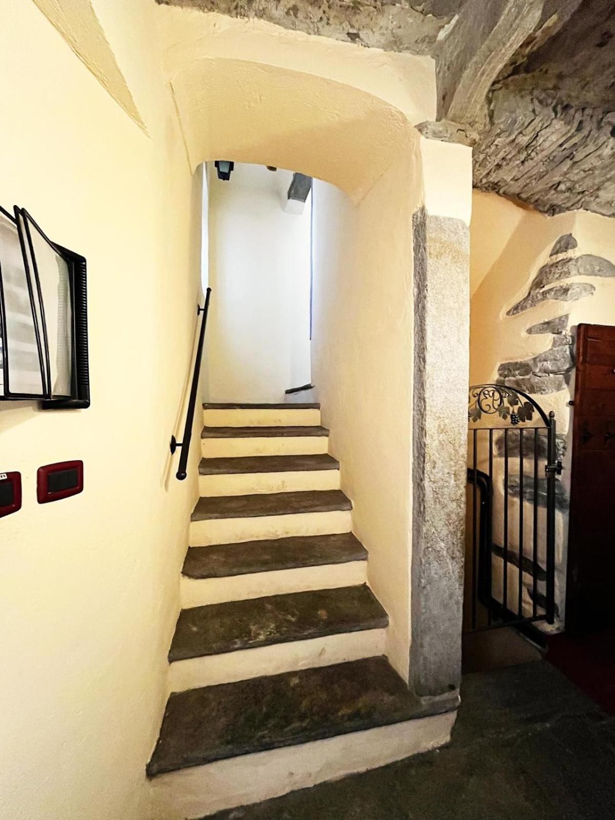 Agriturismo Edoardo Patrone Domodossola Exteriör bild